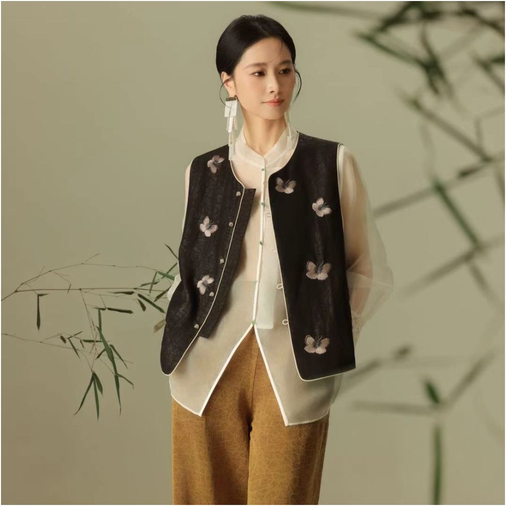 INNEUNDER Shadow New Chinese style Tang style sleeveless jacket top niche single horse armor outerwear for women image 1