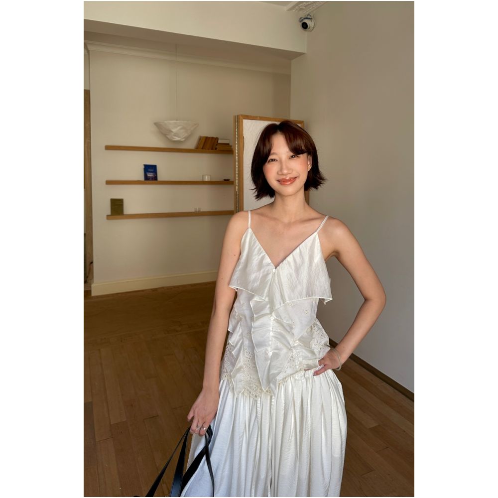 Fifth French design sense heavy embroidery camisole women s summer 2025 new style FFU ruffled V neck Tencel top image 7