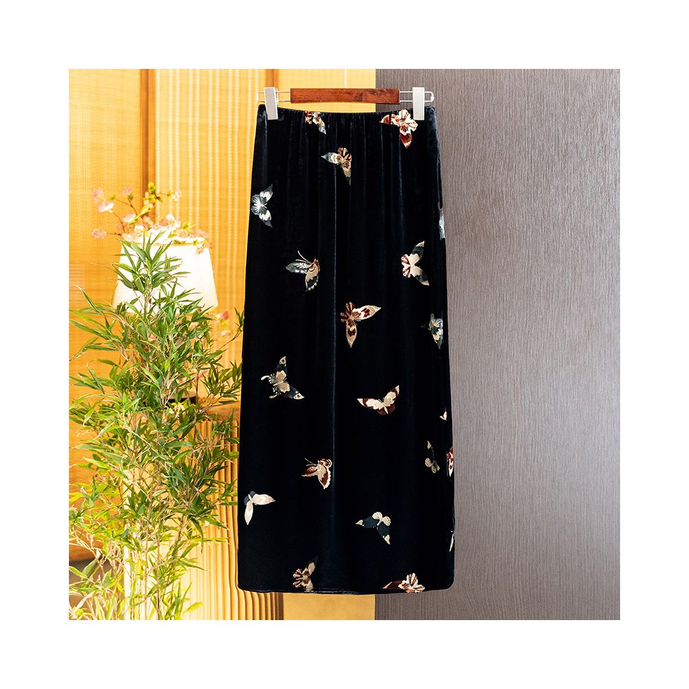 ASAYA5093 – Noir Garden Velvet Set 🖤🦋