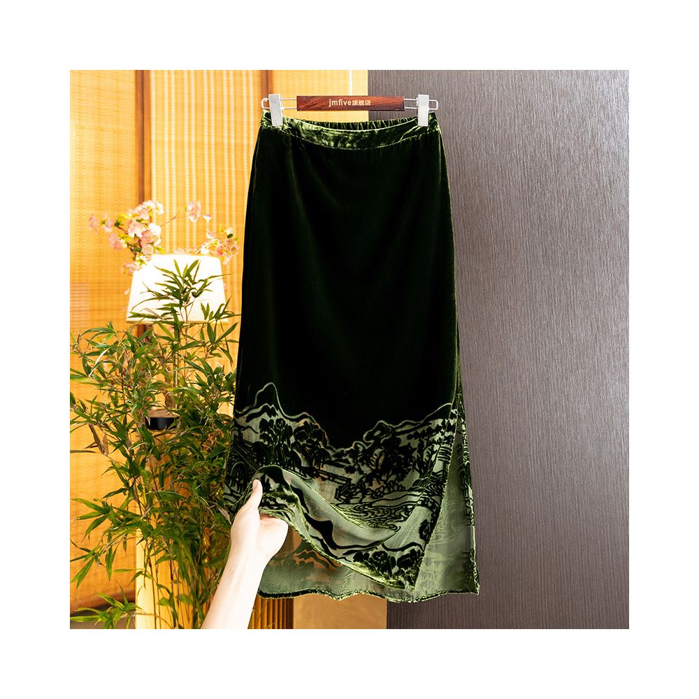Black stylish elegant silk velvet midi skirt new autumn 2025 arrival high waisted long skirt image 4
