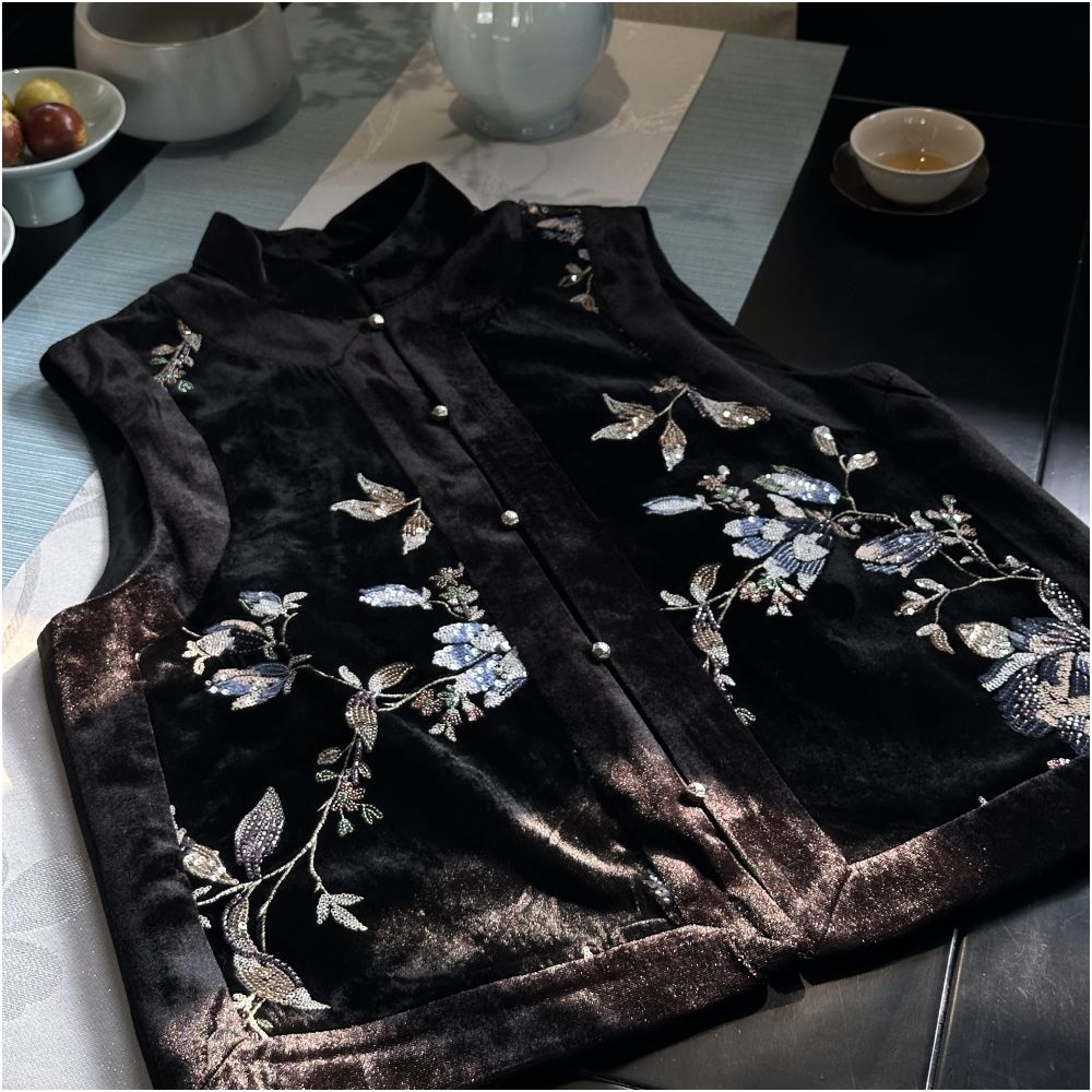 Ti Ti Xin Yi Black Magnolia Velvet Embroidered Vest New Chinese National Style Retro Cheongsam Vest Winter image 6
