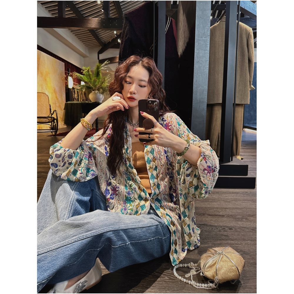 ASAYA5118 – Bohemian Velvet Mosaic Blouse 🎨💫