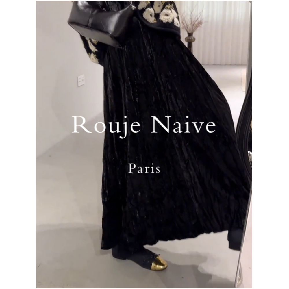 Rouje Naive Ice Flower Hundred Fold Velvet Half Skirt 2025 Autumn Mid to Long Style Stylish and Thin High end A line Skirt image 4