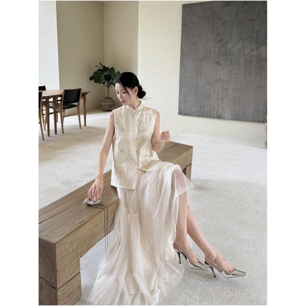 2025 Spring Summer New Product New Chinese style Nail Bead Embroidery Chinese Style Vest Coat Fairy Air Mesh Half Skirt Set image 1
