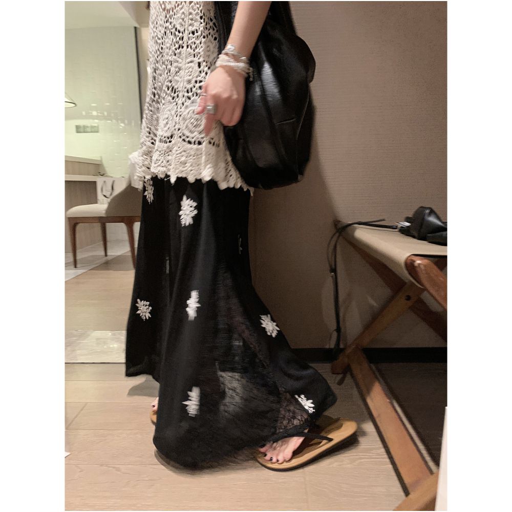 ASAYA5325 – Bloom Lace-Embroidered Maxi Skirt ✨🌿