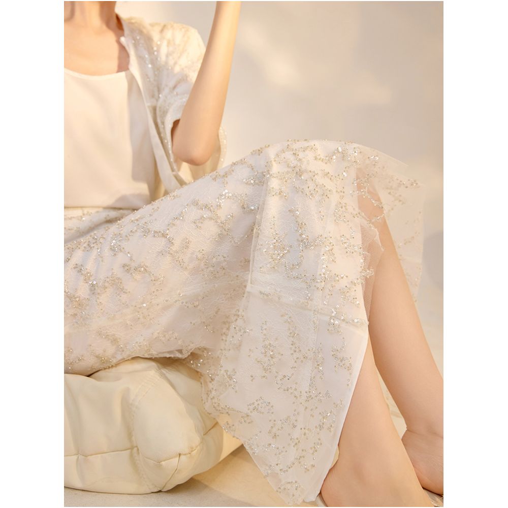 New Chinese style heavy industry embroidered white jacket for women s summer 2025 new style Chinese style silk embroidery bead round neck button top image 4