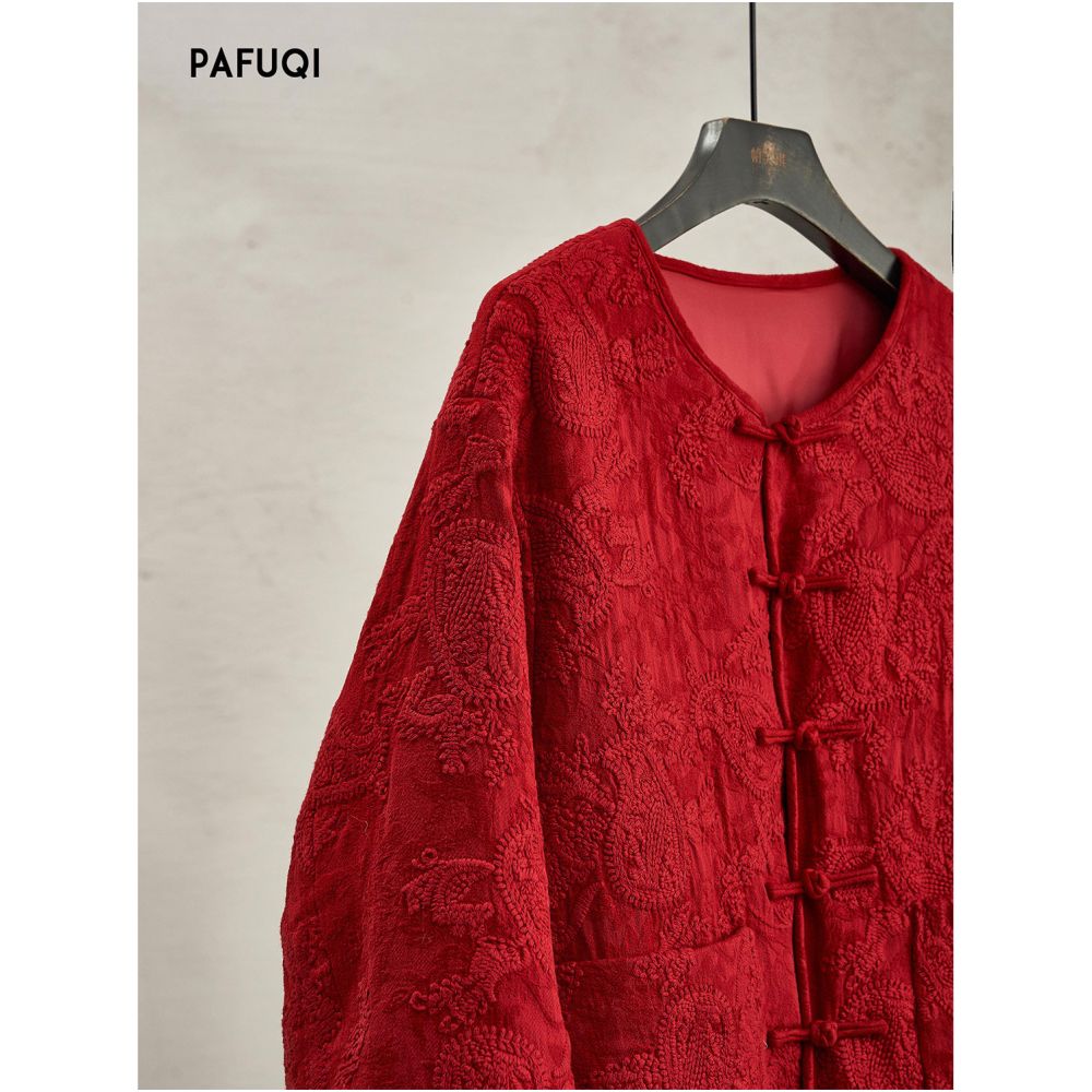 New Chinese style national style red cotton and linen embroidered buttoned New Year s coat 2025 autumn and winter new item improved Tang style top image 2