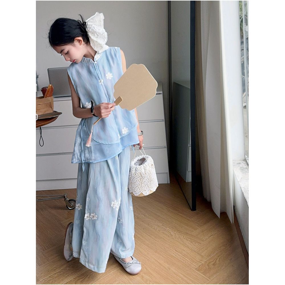 Girls New Chinese Embroidered Cheongsam Set 2025 New Chinese Style Hanfu Children s Ice Silk Top Summer Thin Edition image 2