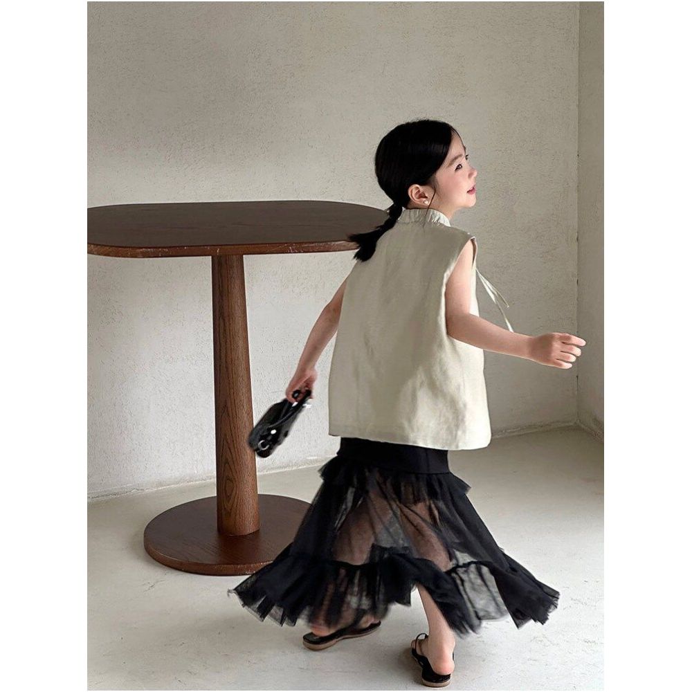 Girls new Chinese style Hanfu set children s embroidered top black half body long skirt girls Tang style two piece set image 3