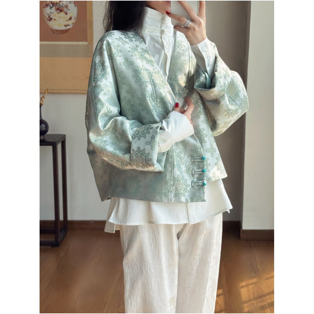 2025 autumn and winter new Chinese style improved jacket for women with a high end temperament loose long sleeved top image 0