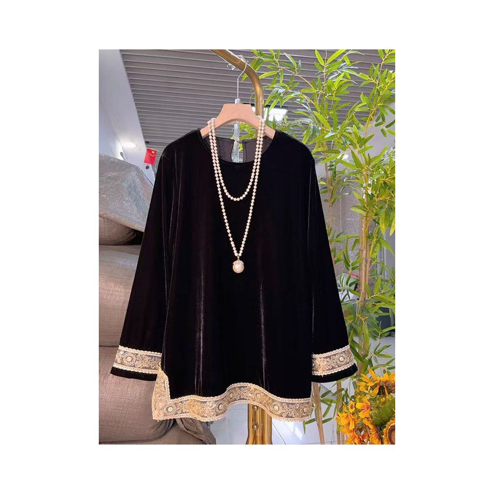 New Chinese Oversized Women s Wear New China Chic Style Velvet Top in Autumn 2025 image 4
