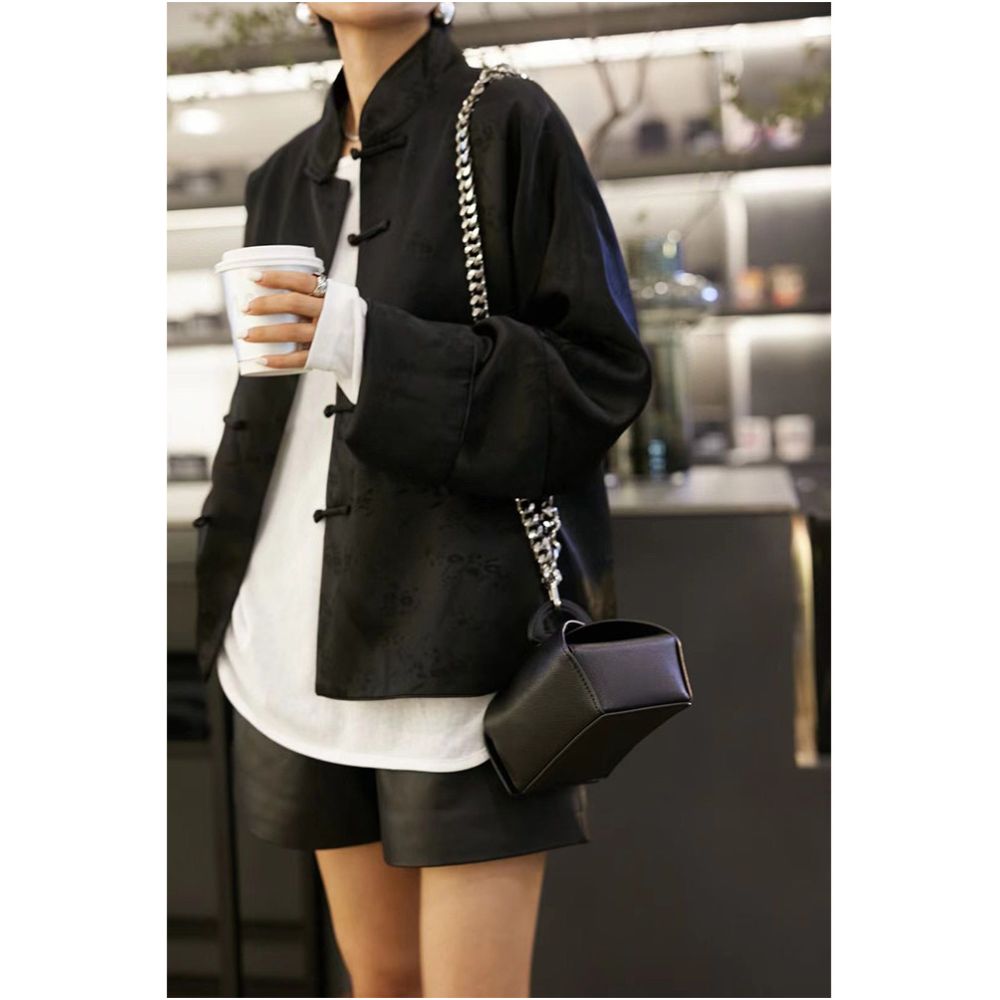 Spot Zen tea clothing with buckle top for women s high end feel This year s popular stand up collar Chinese style new Chinese black jacket image 4