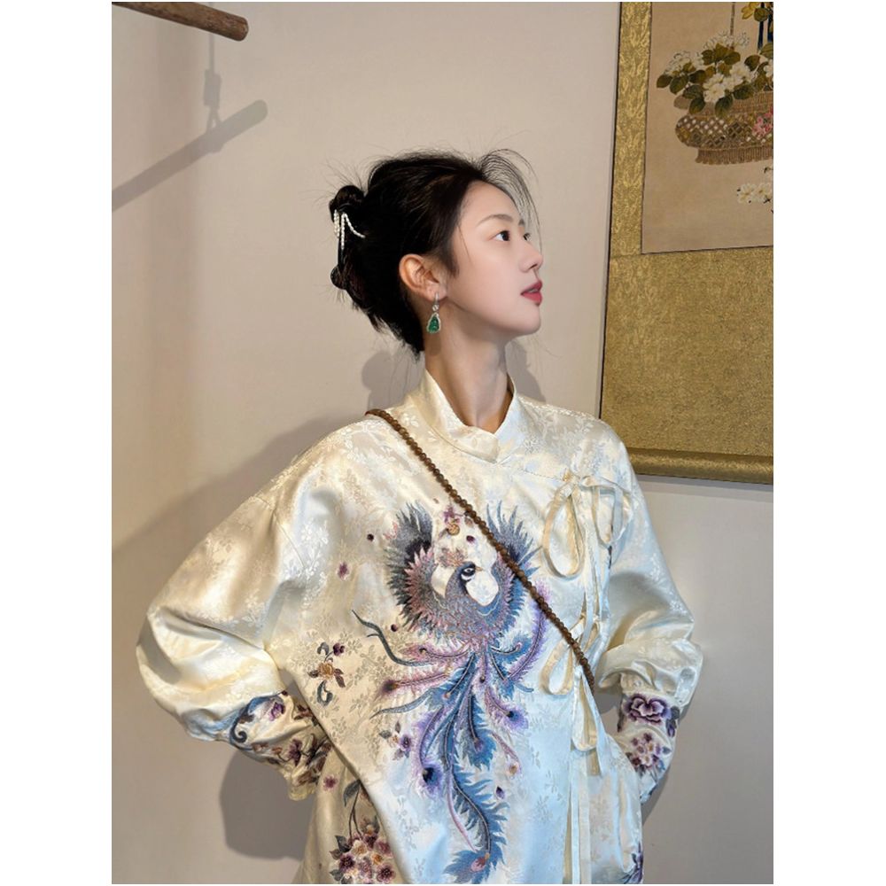 New Chinese style retro heavy industry embroidery jacket for women in spring with a high end feel and a beautiful light yellow top image 2