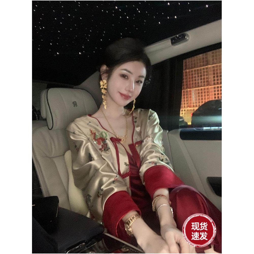 Ya Qiao Si Lai operates autumn clothing new Tang clothing heavy industry printing bead tube embroidery new Chinese style short jacket for women image 0
