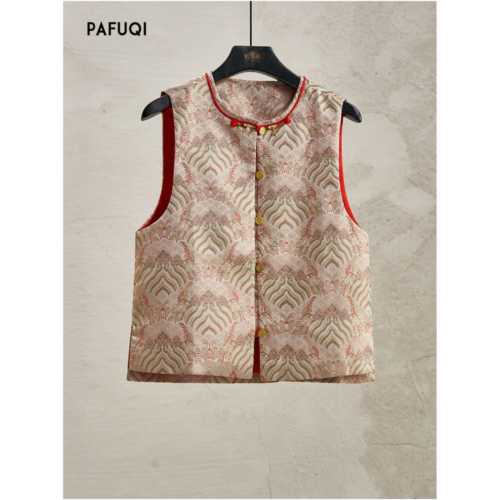 Improved high end new Chinese style light Chinese style women s clothing heavy jacquard layered red vest vest vest vest New Year s battle robe jacket image 3