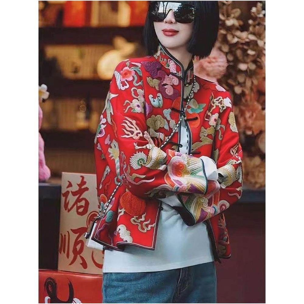 High end new Chinese style women s clothing with embroidered Chinese style outerwear for women in autumn 2025 improved Tang style retro top image 1