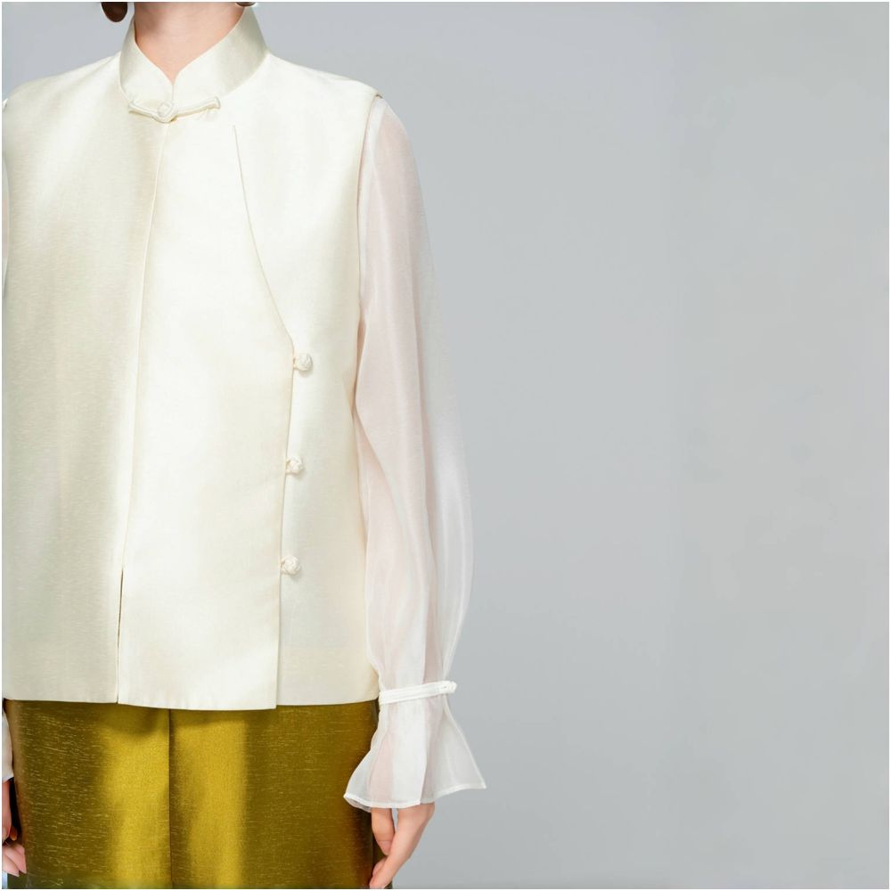 HSSNFZ new Chinese style vest versatile standing collar side open collar women s 2025 autumn new sleeveless layered vest image 4