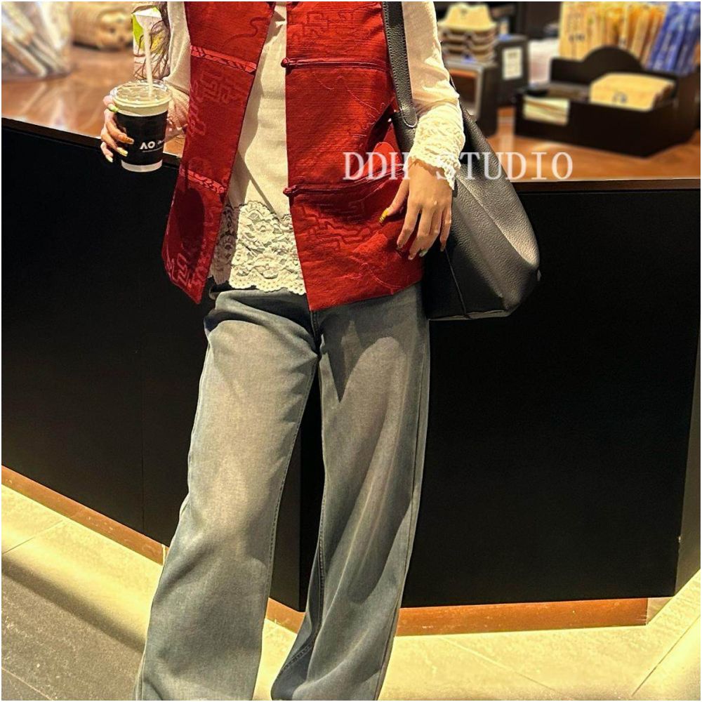 New Chinese style Christmas red plate buckle thin cotton vest 2024 winter round neck fashionable retro top for women image 4