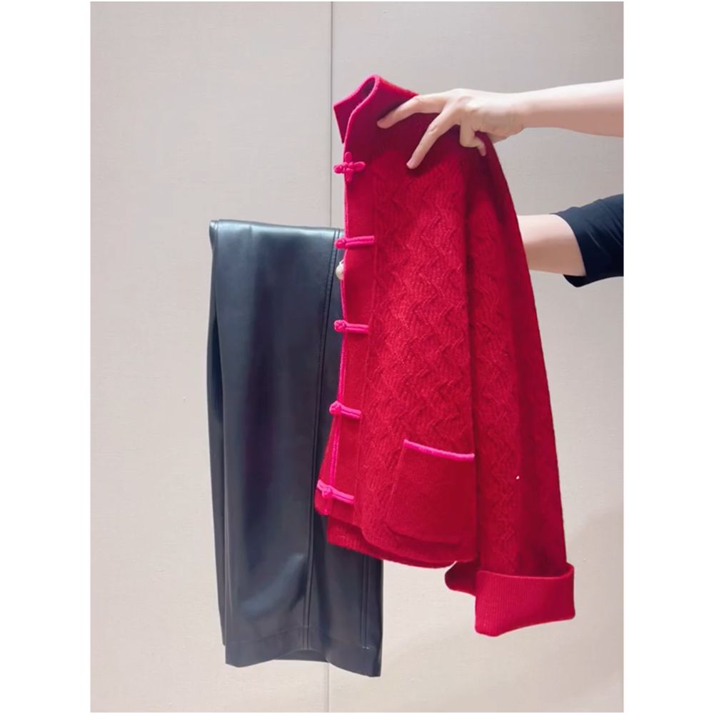 In stock lazy style design sense new Chinese style buckle jacket winter 2025 new knitted cardigan image 0