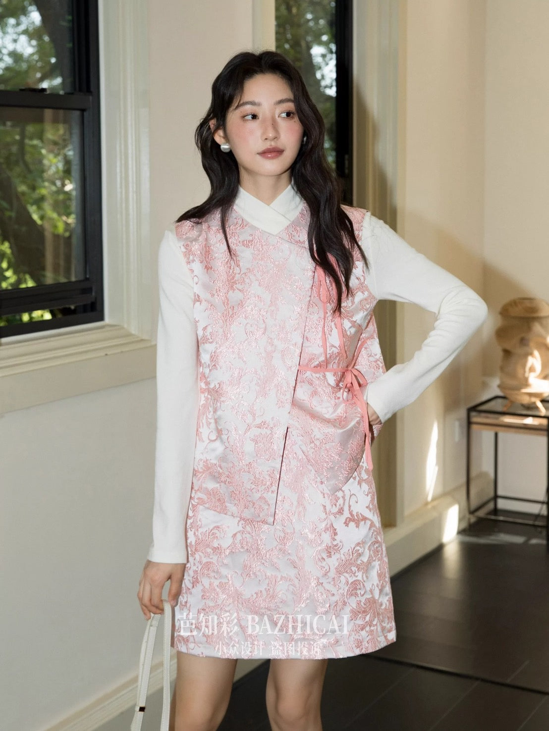 ASAYA4881 – Sakura Whisper Brocade Vest 🌸✨