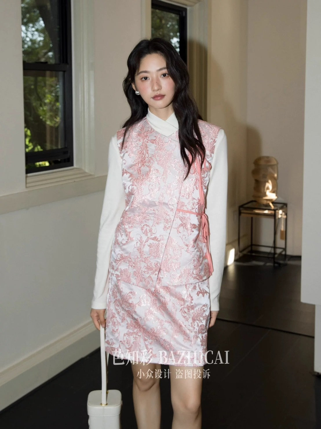 ASAYA4881 – Sakura Whisper Brocade Vest 🌸✨