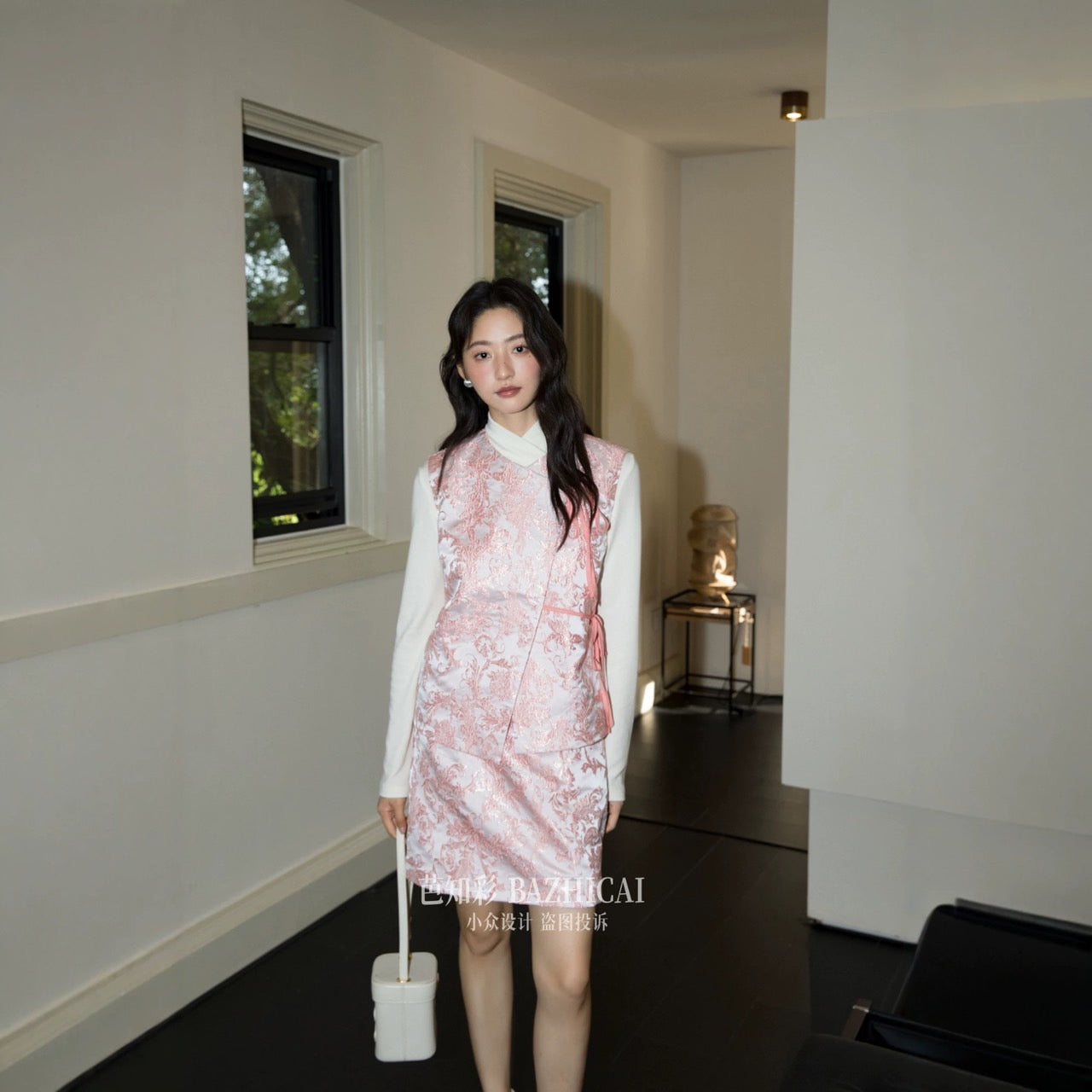 ASAYA4881 – Sakura Whisper Brocade Vest 🌸✨