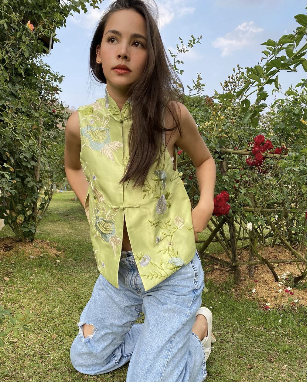 Luxury embroidered Qipao dress from Asaya Store, Bangkok